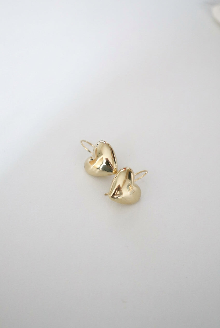E1187 Voluminous 3D Heart Gold-Plated Sterling Silver Ear Hooks Earrings