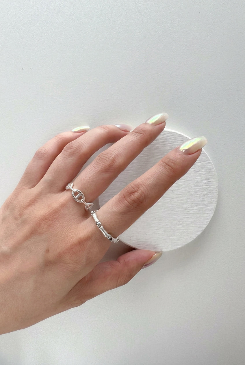 R1353 Classic Pig Nose Link Sterling Silver Ring