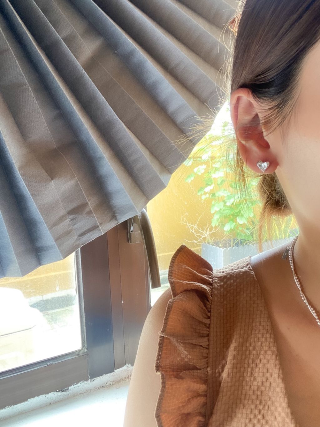 E1354 Irregular Heart Earrings