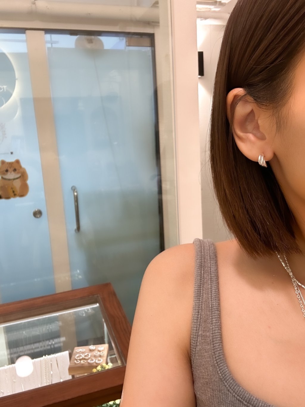 E1422 Slanted Smooth Earrings