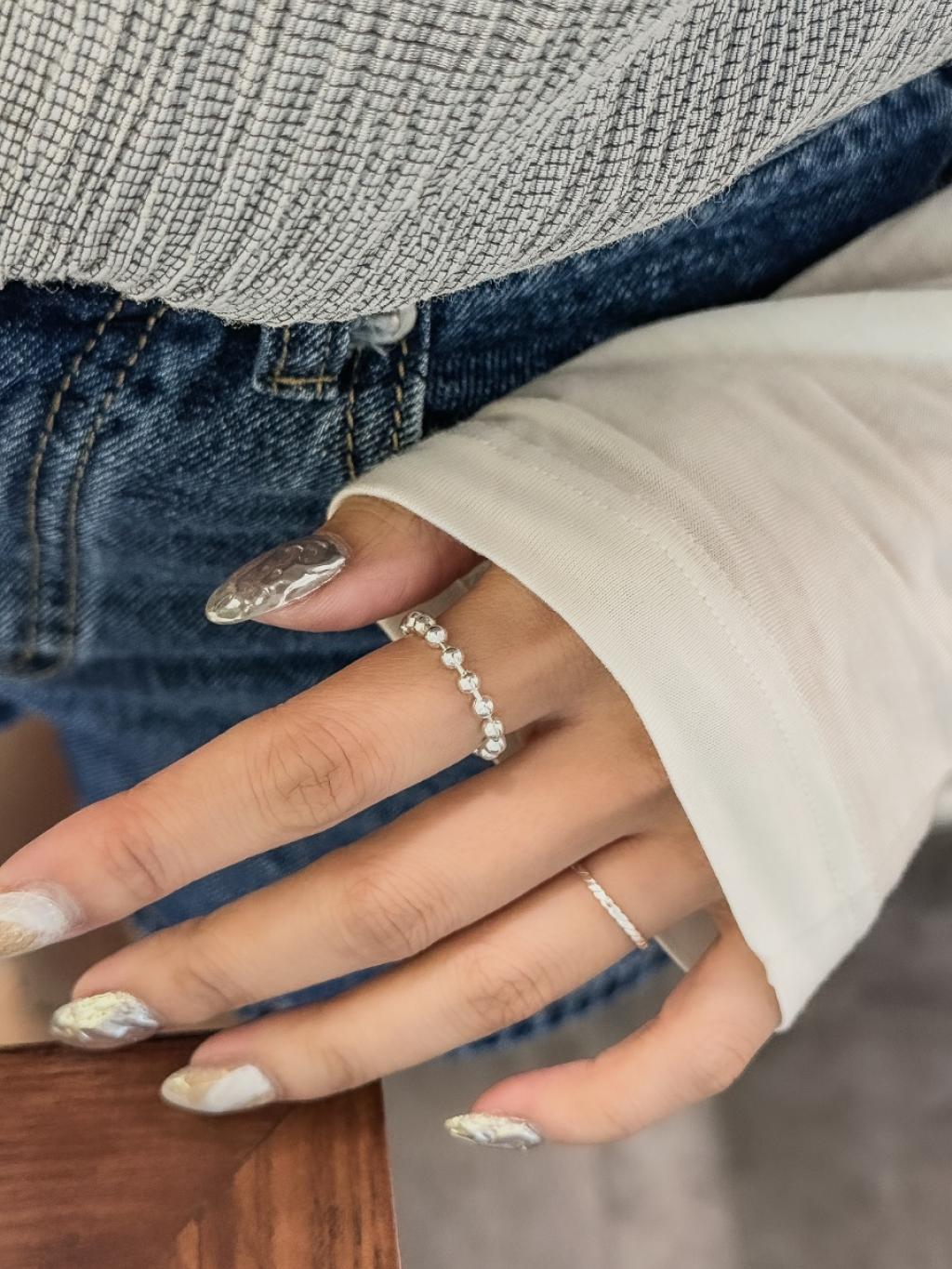 R1669 Bead Chain Ring