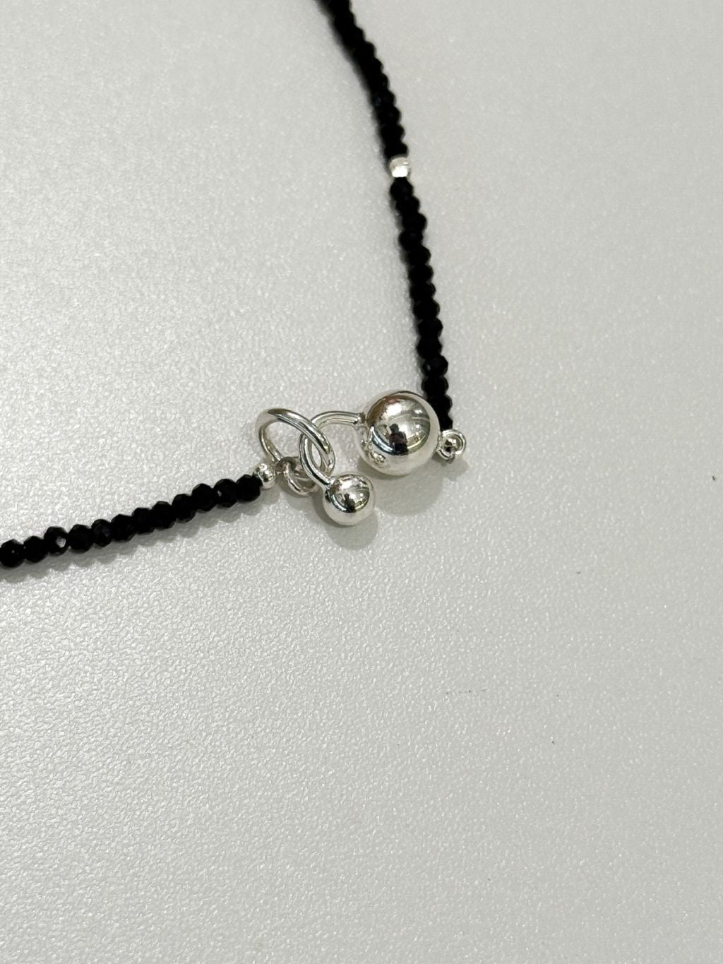 N1310 Black Agate Pebble Front Clasp Necklace