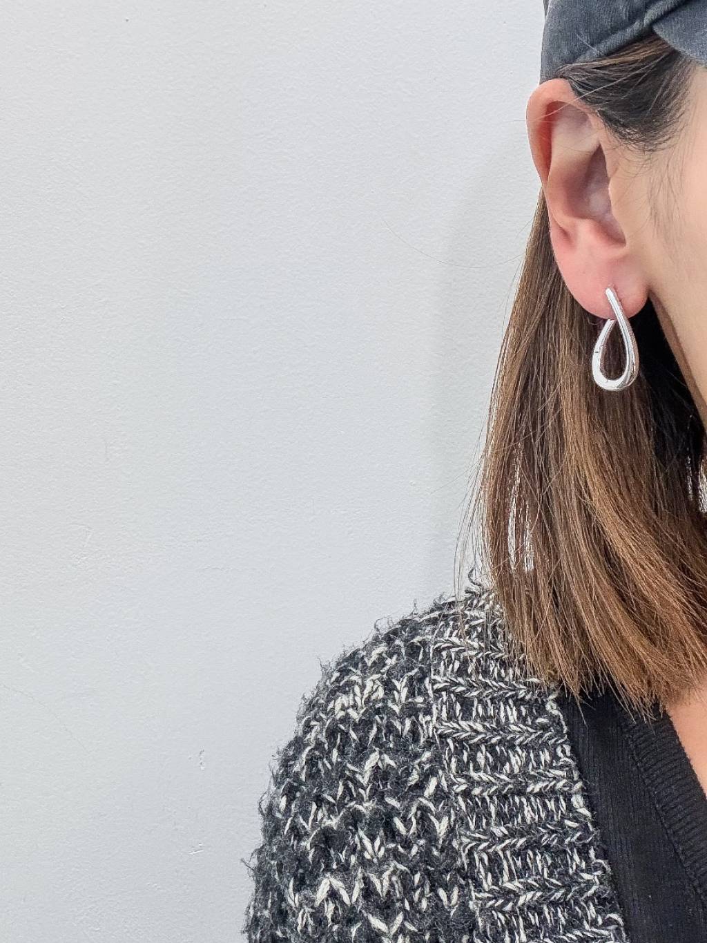 E1469 Smooth Long Circle Front and Back Earrings