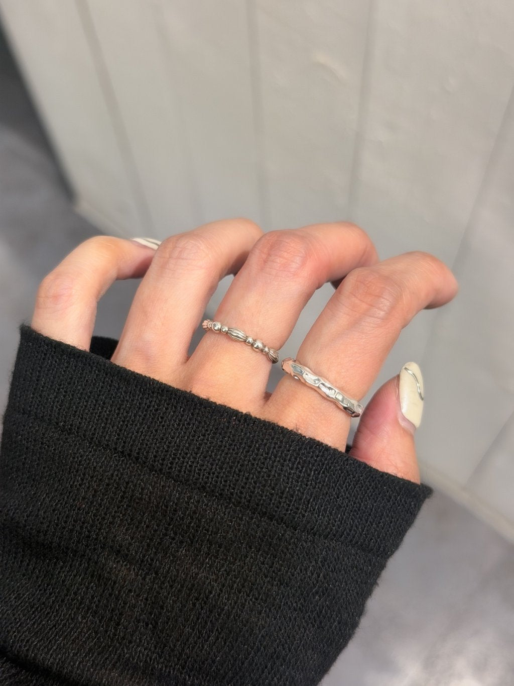 R1772 Vintage Cashew Dot Ring