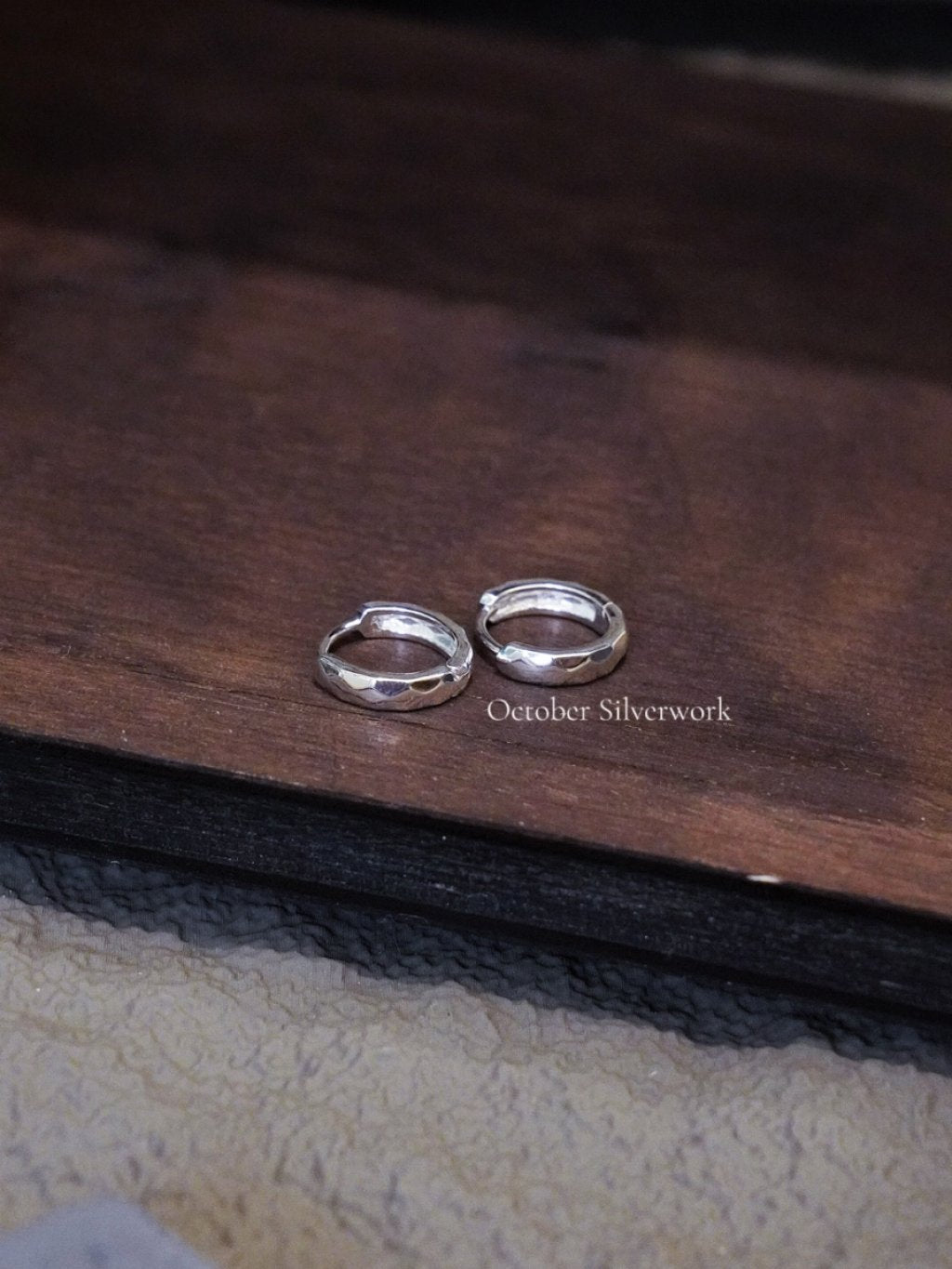 E1492 Cut Out Earrings