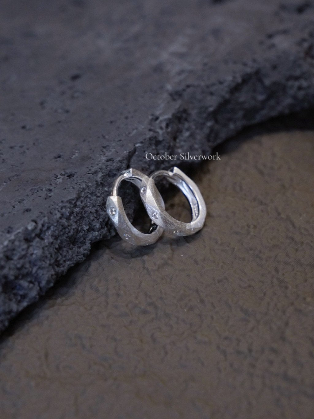 E1497 Frosted Half Hoop Zircon Earrings