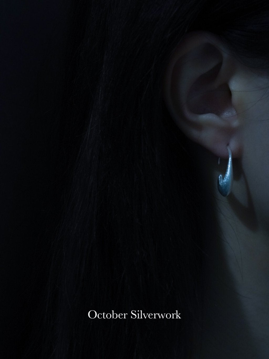 E1501 磨砂C形耳环