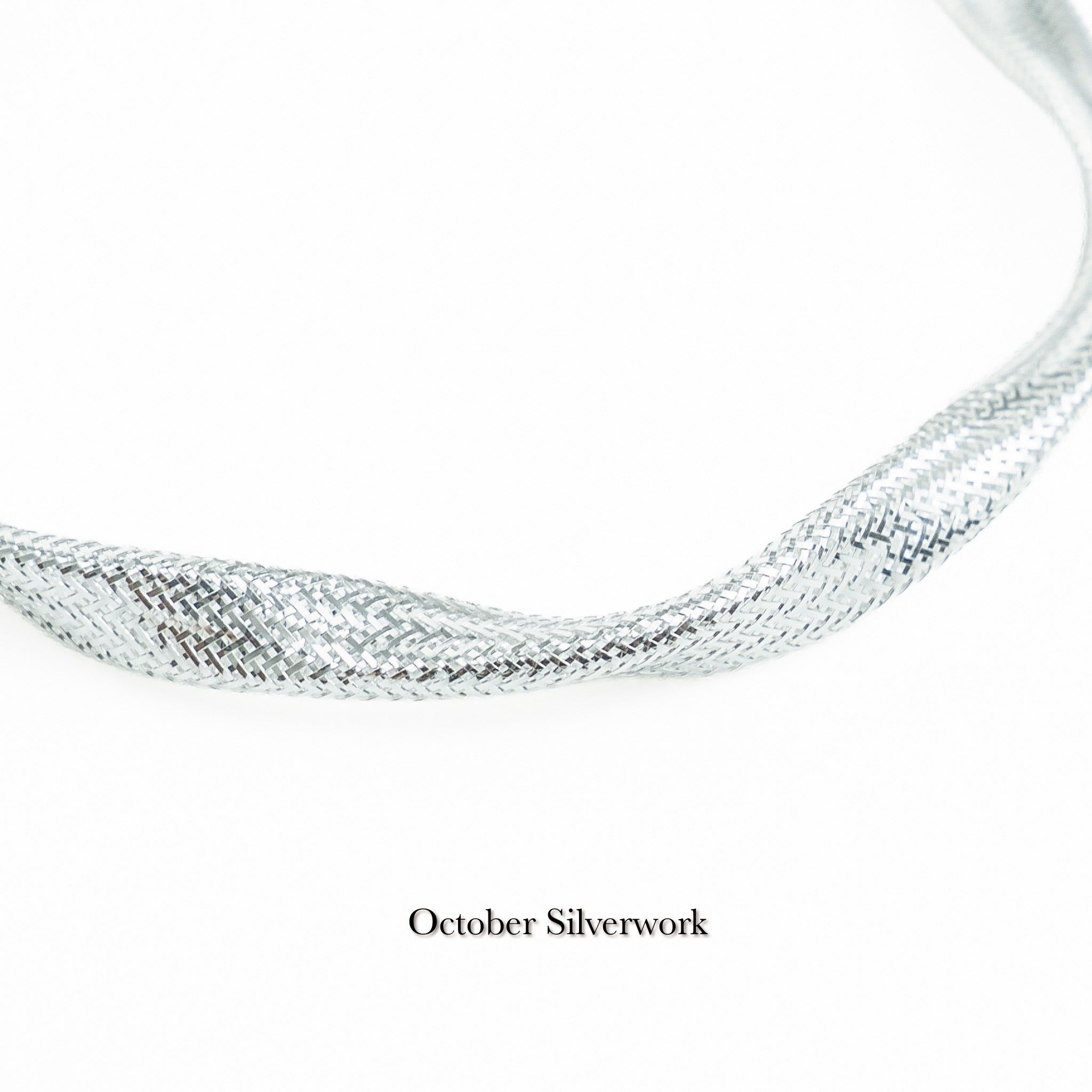 B1580 Wavy Semi-Rigid Bracelet