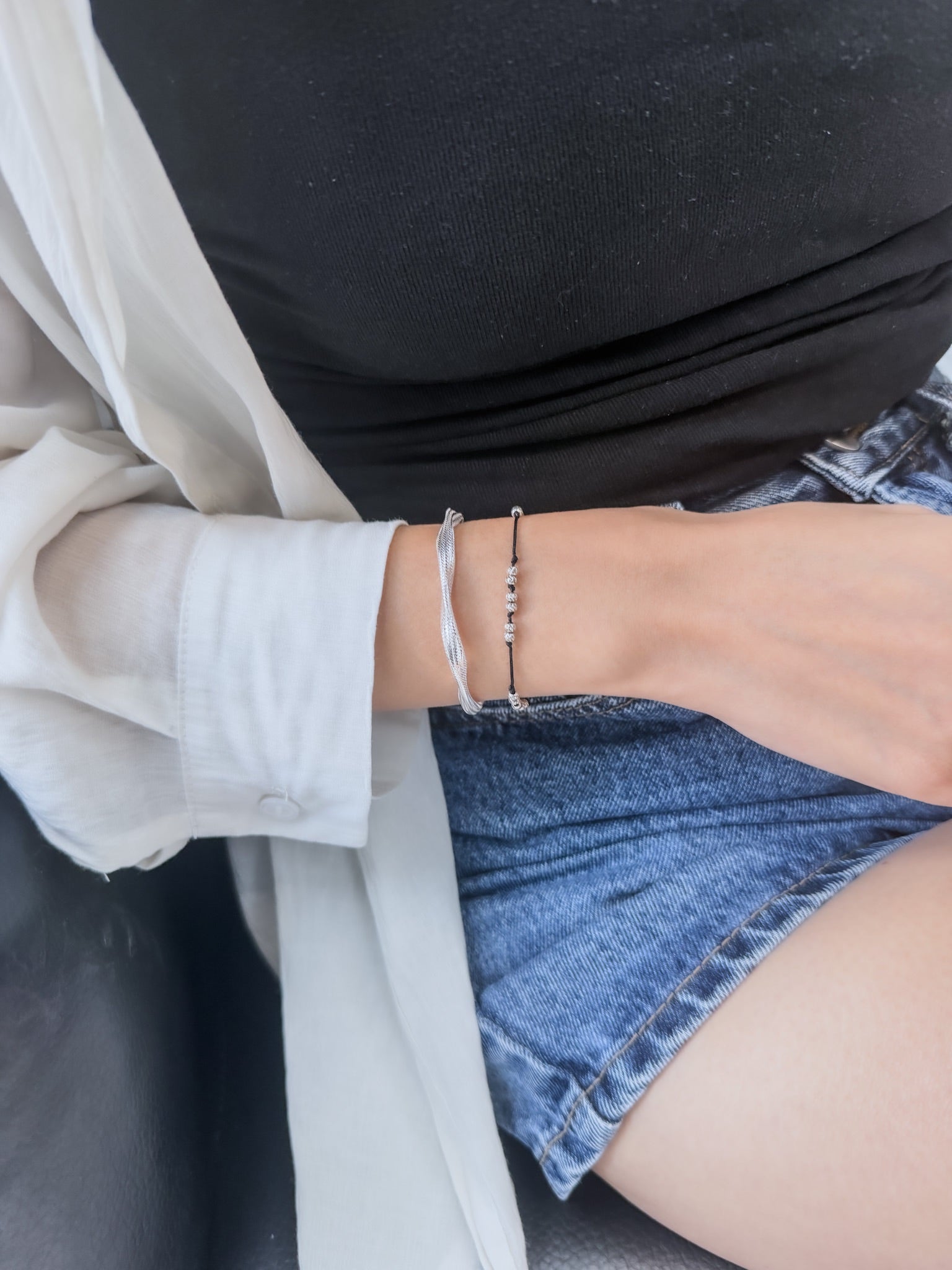 B1580 Wavy Semi-Rigid Bracelet