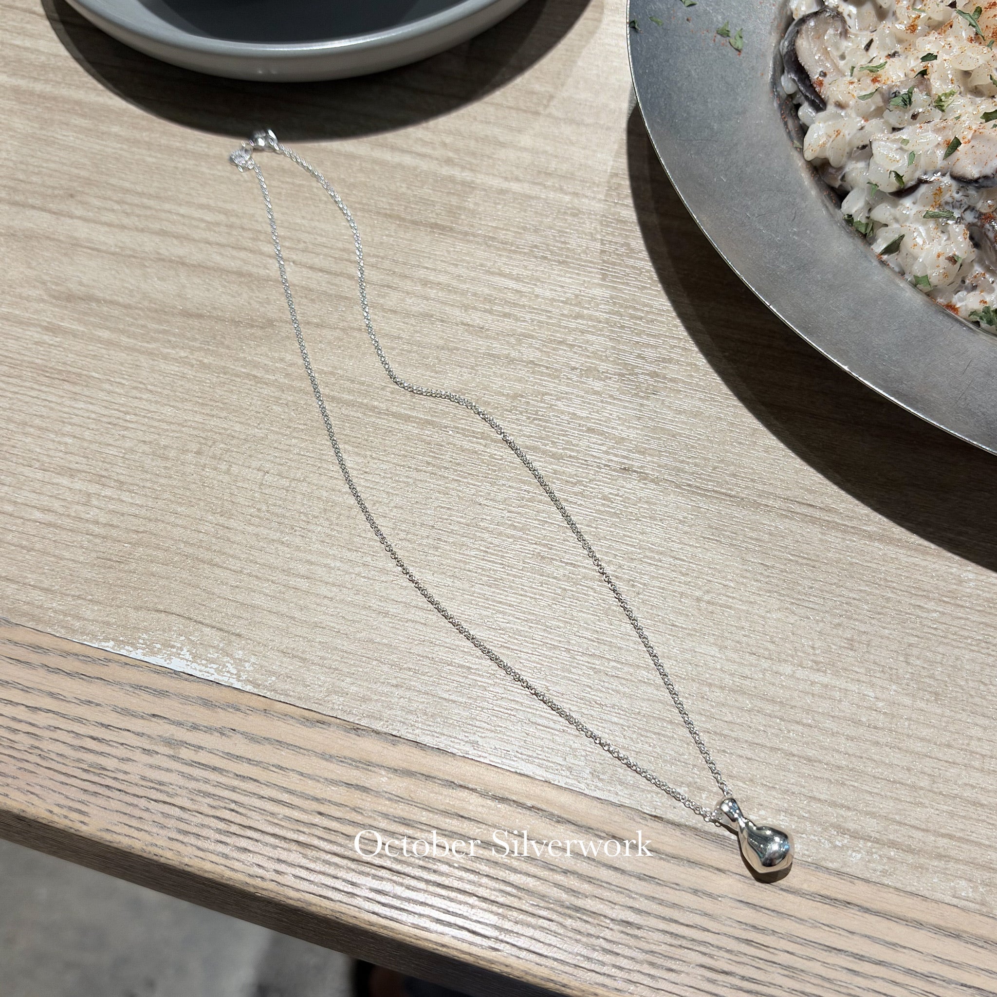 N1373 Irregular Bean Bag Necklace