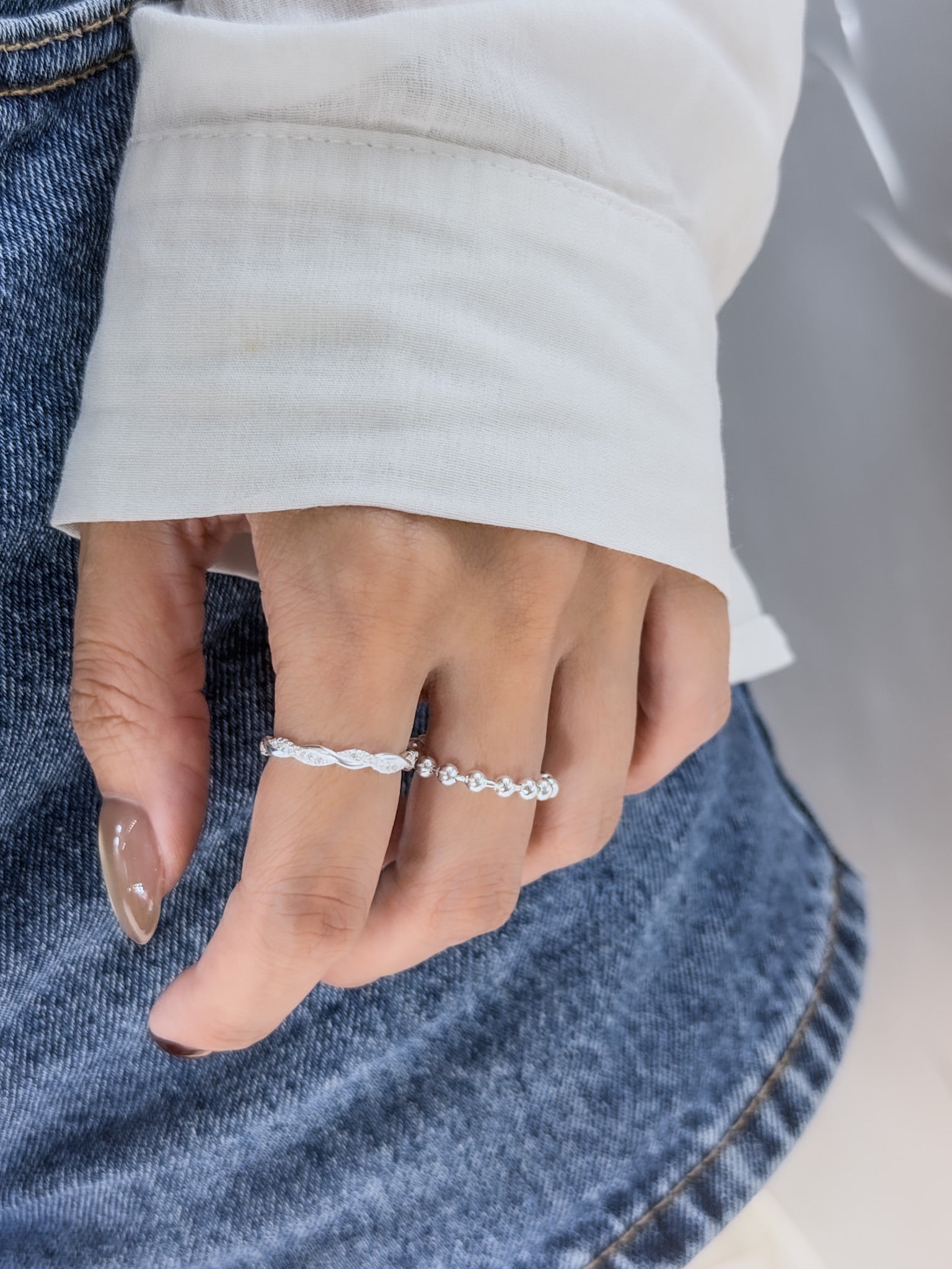 R1798 Zircon Twisted Ring