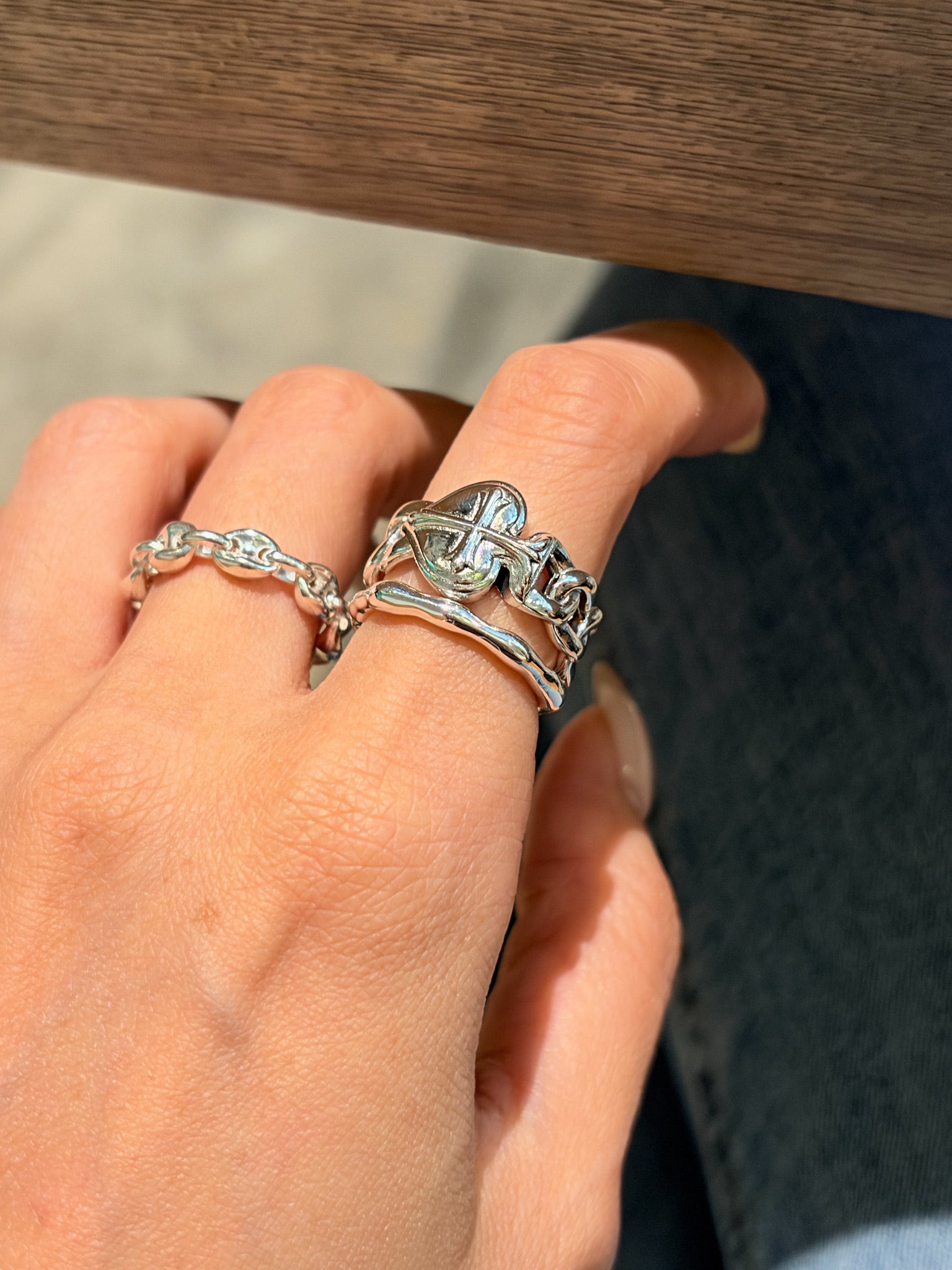R1808 Irregular Rounded Baby Ring