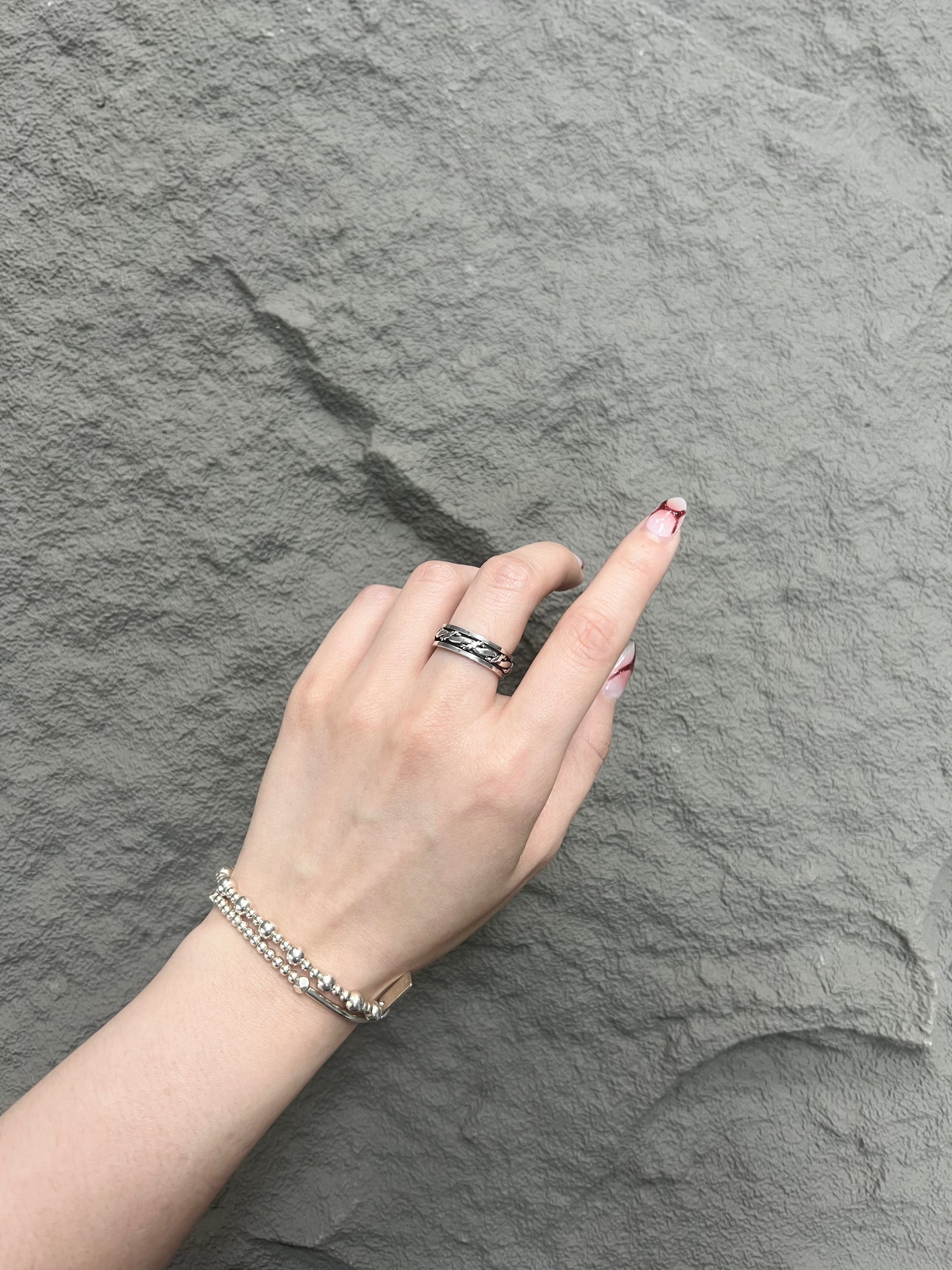R1528 Wide Band Double Track Intricately Carved Distressed Oxidized Sterling Silver Ring